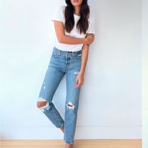 Levi’s Wedgie Icon Kiss Off Jeans